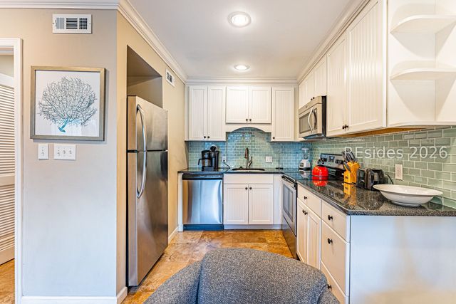 4 N Forest Beach Dr Apt 208, Hilton Head Island, SC 29928