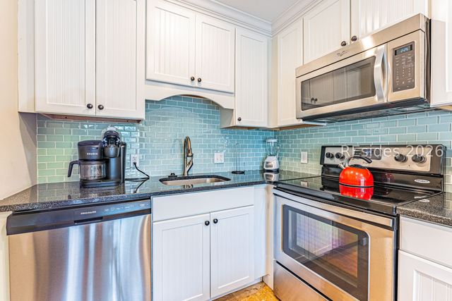 4 N Forest Beach Dr Apt 208, Hilton Head Island, SC 29928