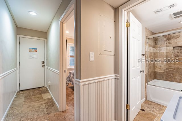 4 N Forest Beach Dr Apt 208, Hilton Head Island, SC 29928