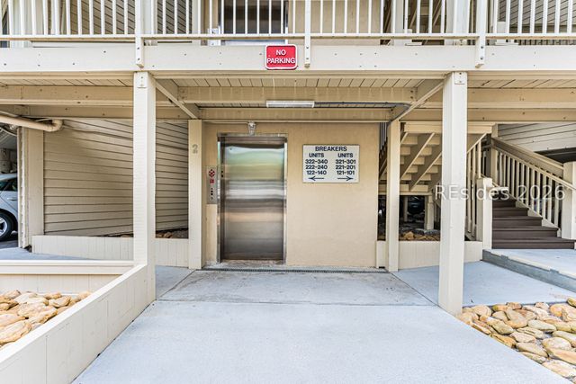 4 N Forest Beach Dr Apt 208, Hilton Head Island, SC 29928