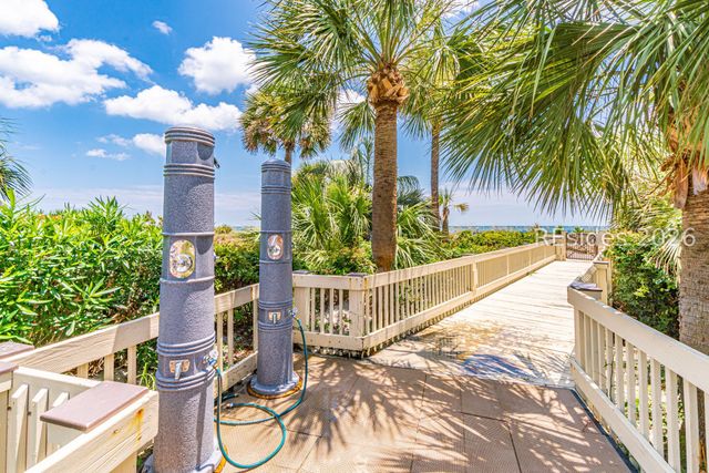 4 N Forest Beach Dr Apt 208, Hilton Head Island, SC 29928