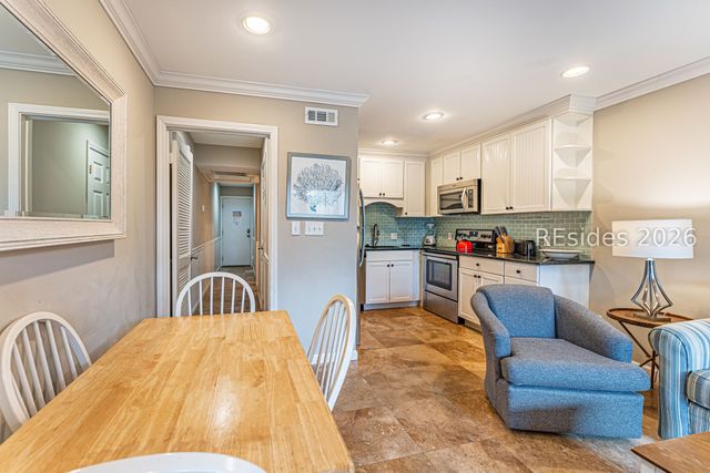 4 N Forest Beach Dr Apt 208, Hilton Head Island, SC 29928