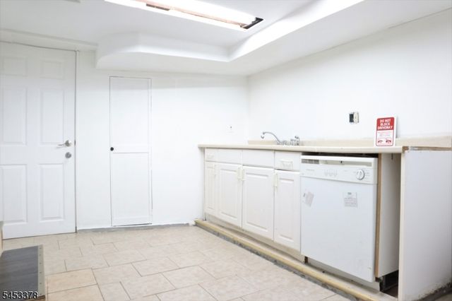302 N 10Th St, Newark City, NJ 07107