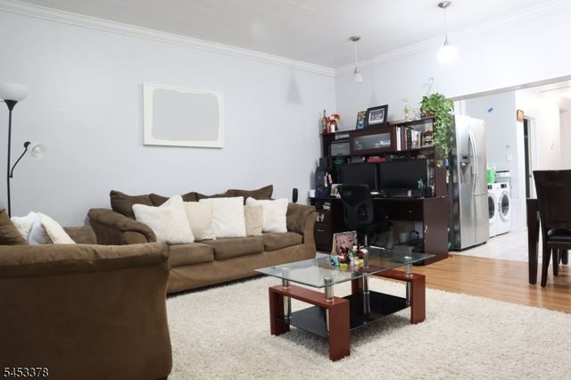302 N 10Th St, Newark City, NJ 07107