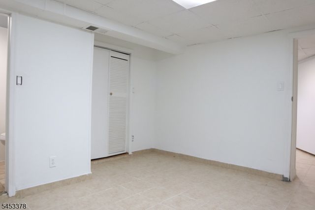 302 N 10Th St, Newark City, NJ 07107