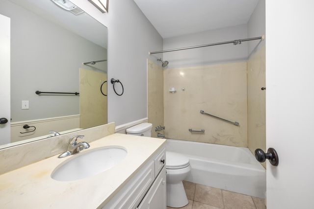 2194 Banner Drive SW 55, Wyoming, MI 49509