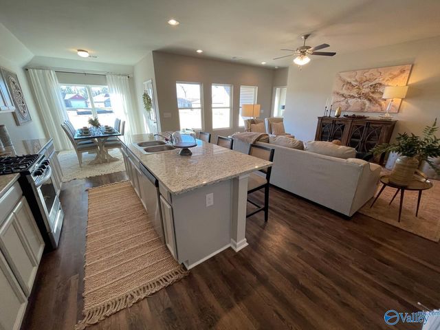 192 Olde Hearth Road, New Market, AL 35761