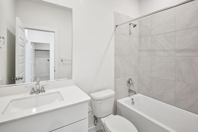 3125 Quiet Sunset Drive, Houston, TX 77080