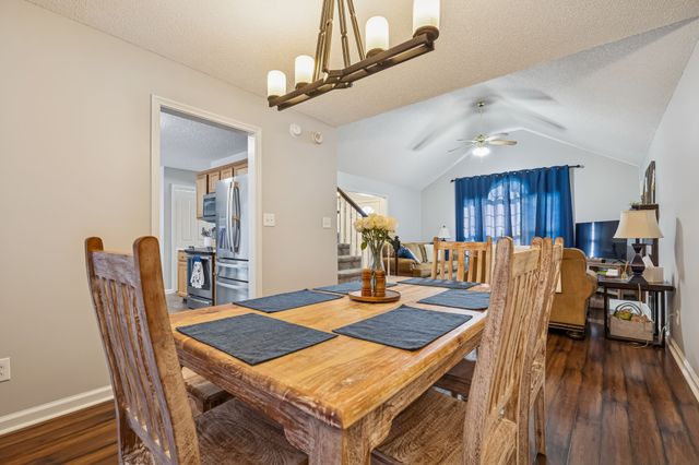 1030 Heatherwood Rd, Pleasant View, TN 37146