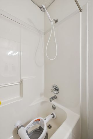 1030 Heatherwood Rd, Pleasant View, TN 37146