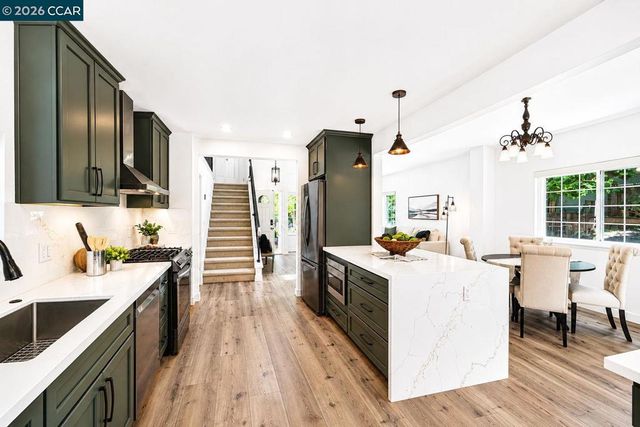 2407 Saybrook Pl, Martinez, CA 94553