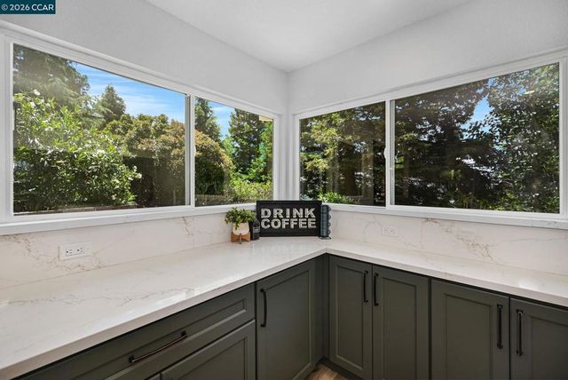 2407 Saybrook Pl, Martinez, CA 94553