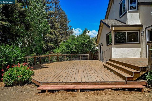 2407 Saybrook Pl, Martinez, CA 94553