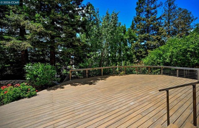 2407 Saybrook Pl, Martinez, CA 94553