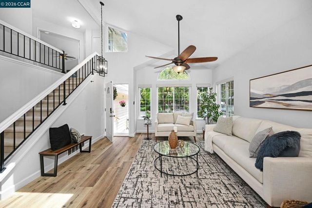 2407 Saybrook Pl, Martinez, CA 94553