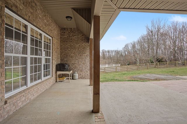 7331 McCormick Dr, Fairview, TN 37062