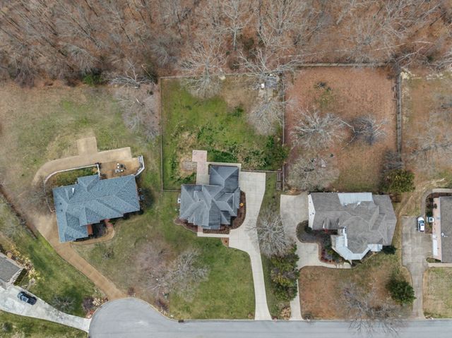 7331 McCormick Dr, Fairview, TN 37062