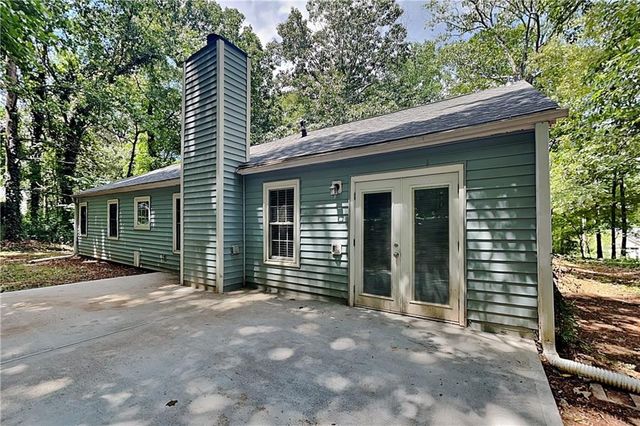 213 Brolley Woods Drive, Woodstock, GA 30189