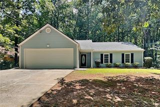 213 Brolley Woods Drive, Woodstock, GA 30189
