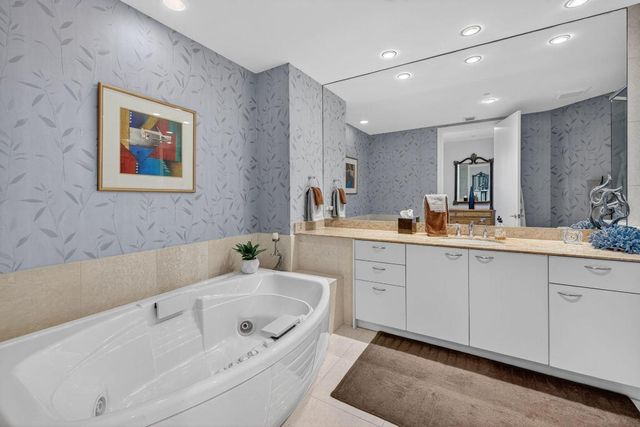 1600 S Ocean Blvd Ph MPH2, Pompano Beach, FL 33062