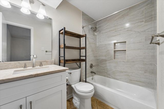 17134 Barcelona Drive, Friendswood, TX 77546
