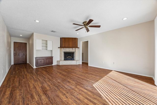 17134 Barcelona Drive, Friendswood, TX 77546