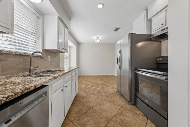 17134 Barcelona Drive, Friendswood, TX 77546