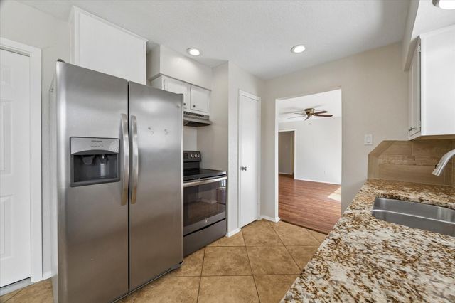 17134 Barcelona Drive, Friendswood, TX 77546