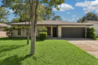 17134 Barcelona Drive, Friendswood, TX 77546