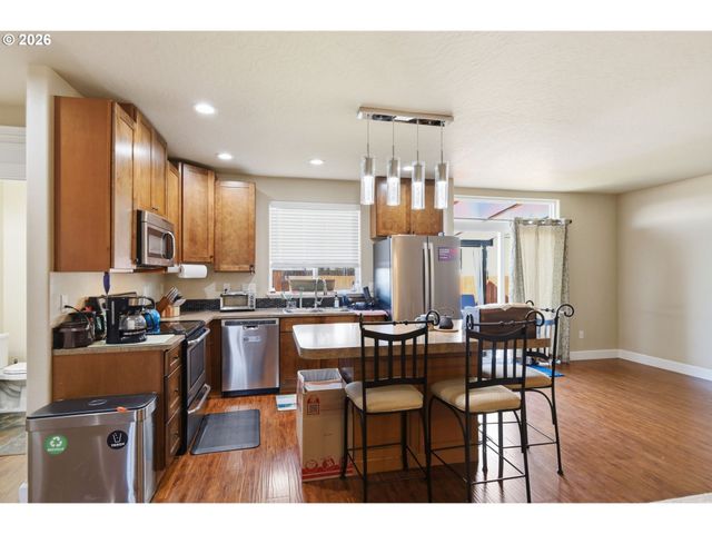 1798 ALLEA Dr, Eugene, OR 97404