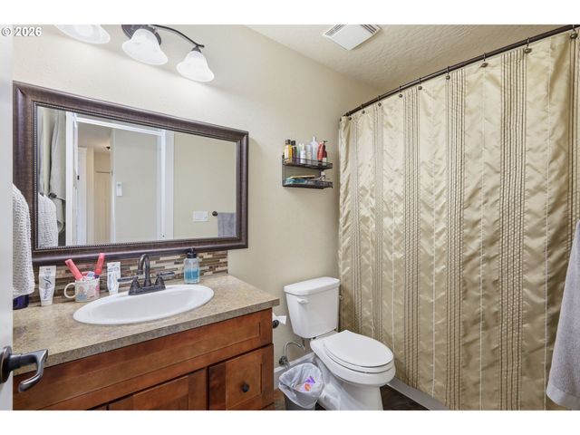 1798 ALLEA Dr, Eugene, OR 97404