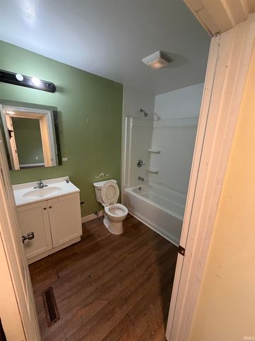 1213 Hudson Street, Elkhart, IN 46516