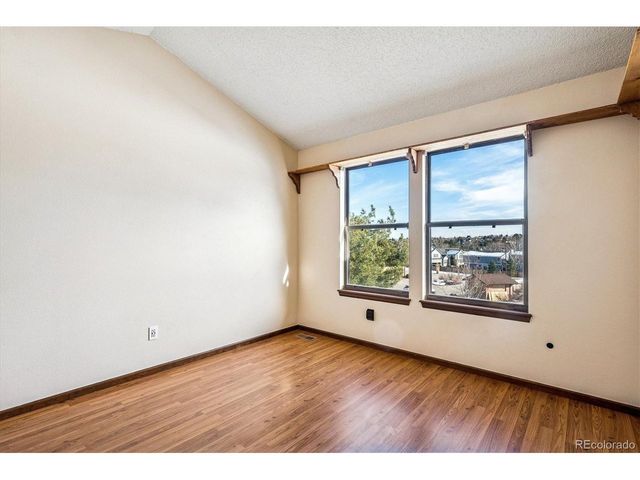 8230 S Ogden Cir, Littleton, CO 80122
