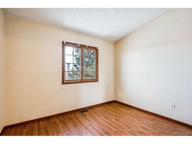8230 S Ogden Cir, Littleton, CO 80122