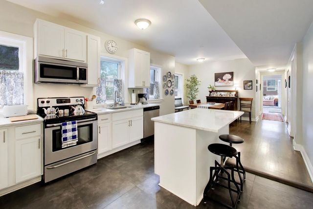 955 W Carmen Avenue 2B, Chicago, IL 60640