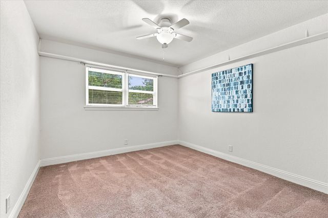 403 E Huitt Lane, Euless, TX 76040
