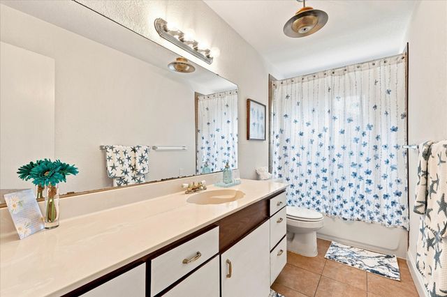 403 E Huitt Lane, Euless, TX 76040