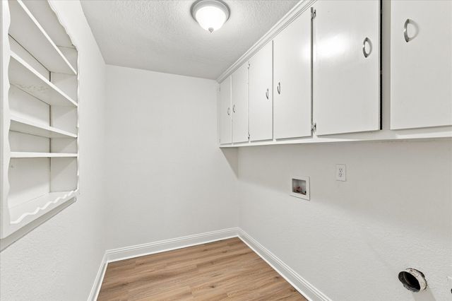 403 E Huitt Lane, Euless, TX 76040
