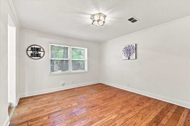 403 E Huitt Lane, Euless, TX 76040