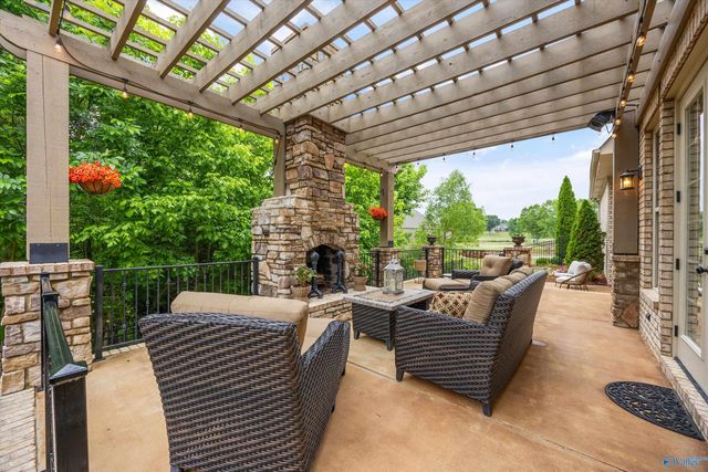 23696 Piney Creek Drive, Athens, AL 35613