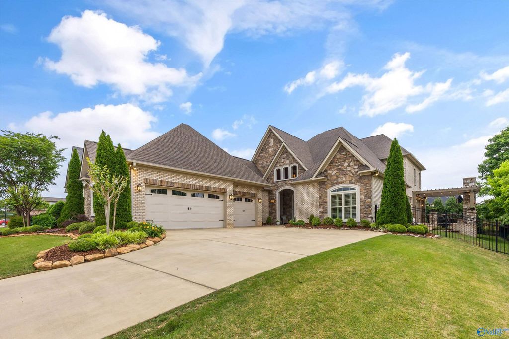 23696 Piney Creek Drive, Athens, AL 35613