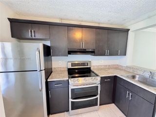 95 NE 41st St L174, Oakland Park, FL 33334