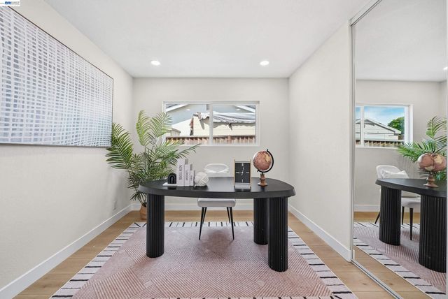 32419 Woodland Dr, Union City, CA 94587