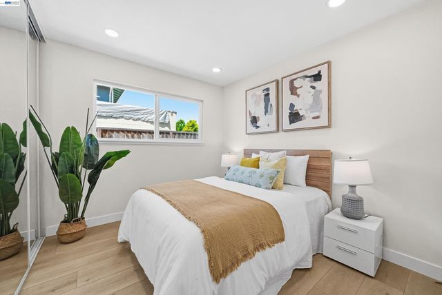 32419 Woodland Dr, Union City, CA 94587