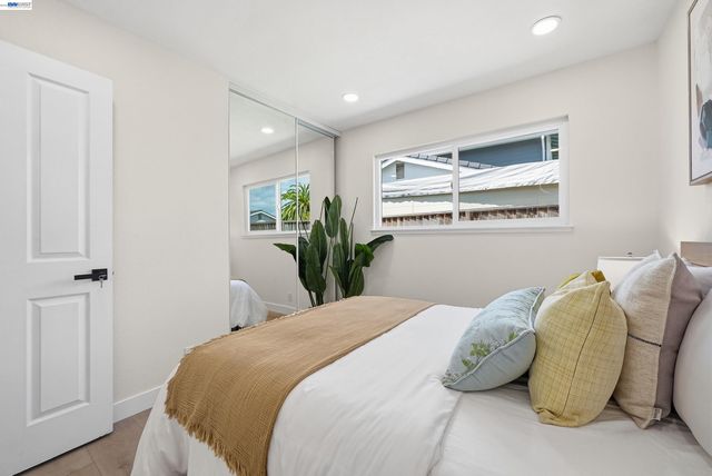 32419 Woodland Dr, Union City, CA 94587