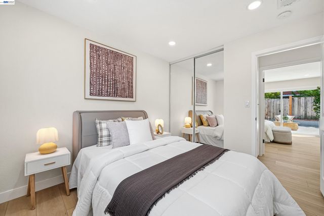 32419 Woodland Dr, Union City, CA 94587