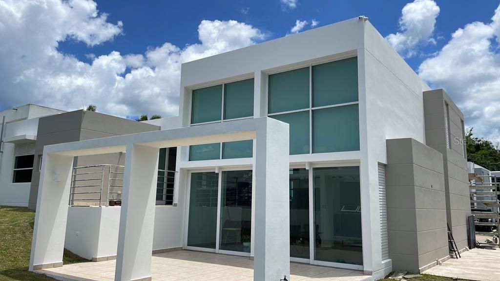 Image 2 of property listing at LERIDA 409 MANSIONES DE CIUDAD JARDIN, Caguas, PR 00727