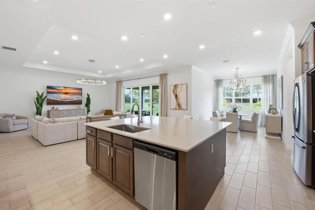 732 Hookline Circle, Loxahatchee, FL 33470