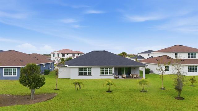 732 Hookline Circle, Loxahatchee, FL 33470