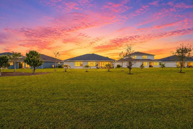 732 Hookline Circle, Loxahatchee, FL 33470